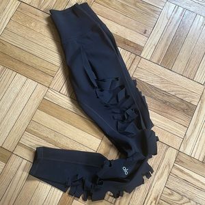 Alo destroyed legging